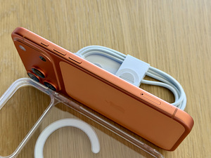 Apple iPhone 17 Pro Max Orange 256GB в хорошем состоянии! Гарантия (2 фото из 10)