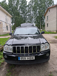 Jeep Grand Cherokee Limited CRD (2 foto / 14)