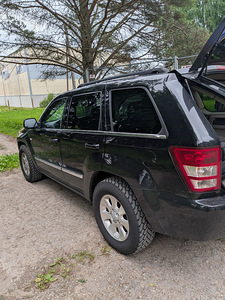 Jeep Grand Cherokee Limited CRD (4 foto / 14)