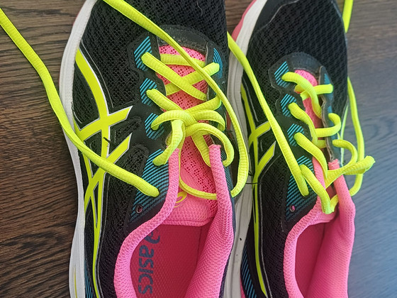 Asics laste või noorte jooksujalatsid