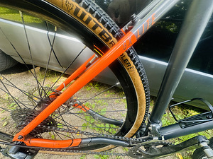 White GX Lite 28” M / L - raam ! (4 foto / 9)