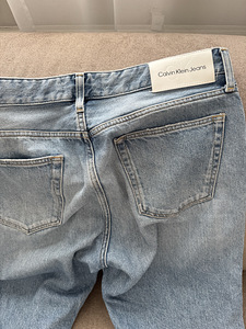 Calvin Klein Jeans 32/32 (3 фото из 3)