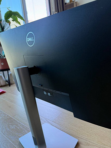 Dell P2725H, 27'', 100 Гц, серебристый — монитор (1 фото из 4)