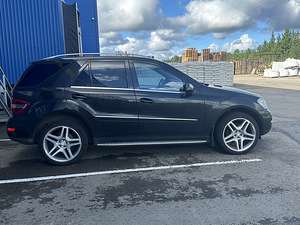 Mercedes Benz ML 280 (9 фото из 12)