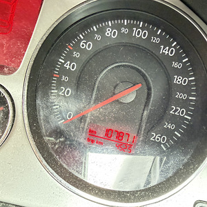 Müüa Volkswagen Passat 2.0 147kW (11 foto / 15)