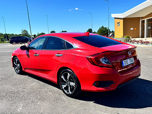 Honda Civic (4 фото из 8)