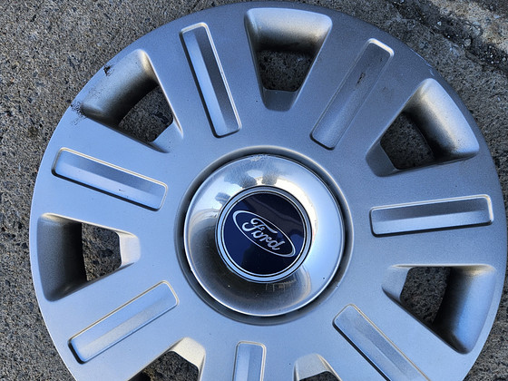 Колпак Ford R16