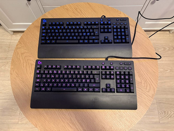 Logitech g213