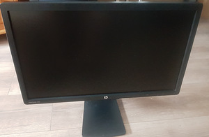 HP EliteDisplay E231 23" LED-подсветка (1 фото из 7)