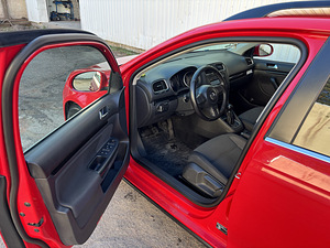 Volkswagen Golf 2012 1.6TDI (7 foto / 8)