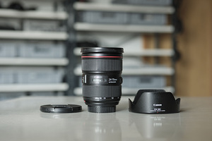 Canon EF 24-70mm f/2.8 L II USM (1 foto / 3)