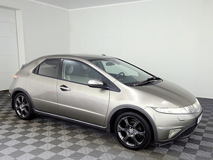 Honda Civic Elegance 1.8 103kW (1 foto / 9)