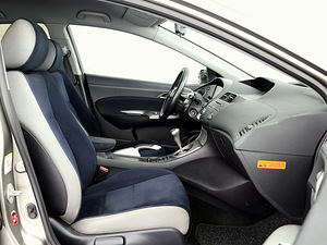 Honda Civic Elegance 1.8 103kW (6 foto / 9)