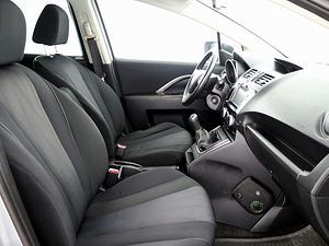 Mazda 5 Elegance 1.6 D 85kW (6 фото из 8)