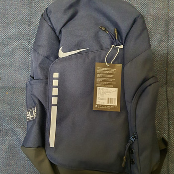 Nike Elite