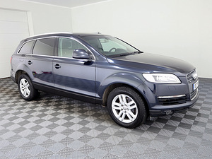 Audi Q7 Comfortline 3.0 TDI 171kW (1 foto / 7)