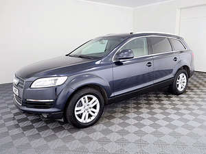 Audi Q7 Comfortline 3.0 TDI 171kW (2 foto / 7)