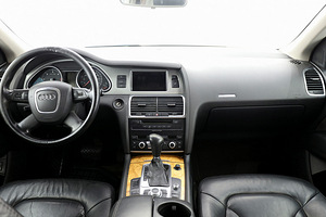 Audi Q7 Comfortline 3.0 TDI 171kW (5 foto / 7)