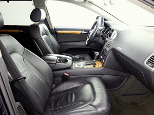 Audi Q7 Comfortline 3.0 TDI 171kW (6 foto / 7)
