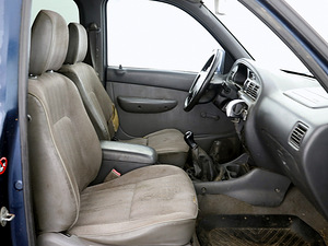 Mazda B2500 Pickup 4x4 2.5 TD 57kW (6 фото из 7)