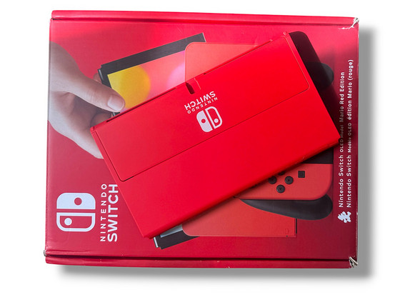 Nintendo Switch OLED – Mario Red Edition