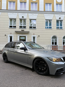 BMW (2 фото из 11)