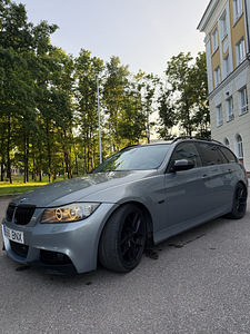 BMW (5 фото из 11)