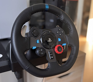 Logitech G29 rool koos pedaalidega, vähe kasutatud (1 foto / 4)