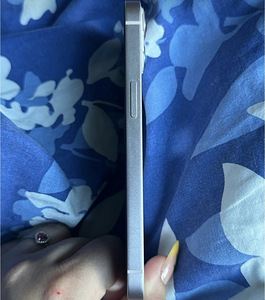 iPhone 13 128Gb (3 фото из 6)