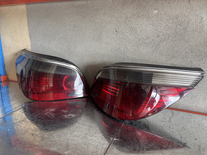 BMW E60 задние фонари (2 фото из 2)