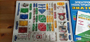 Elektrooniline konstruktor „Znatok“ (4 foto / 5)