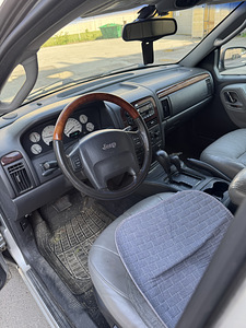 Jeep grand cherokee на запчасти (6 фото из 8)