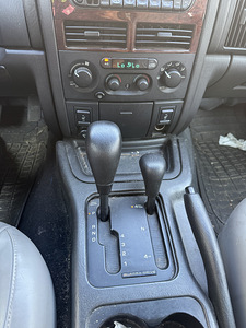 Jeep grand cherokee на запчасти (7 фото из 8)