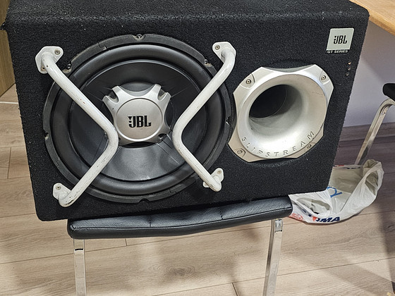 Сабвуфер + Усилитель JBL (Комплект в авто)