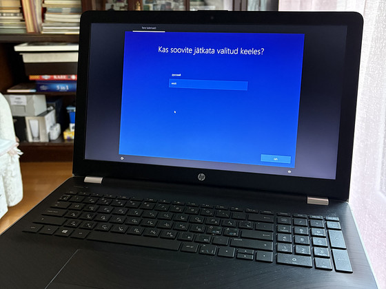 Продам ноутбук HP 15-bw0xx + клавиатуру, мышь и коврик для мыши