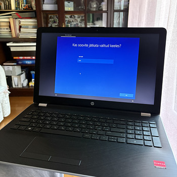 Продам ноутбук HP 15-bw0xx + клавиатуру, мышь и коврик для мыши