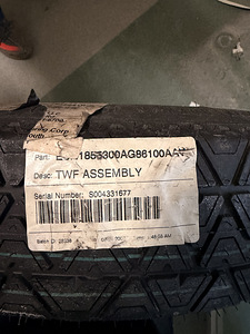 BMW запасное колесо (6 фото из 6)