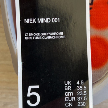 Nike Performance MIND 001