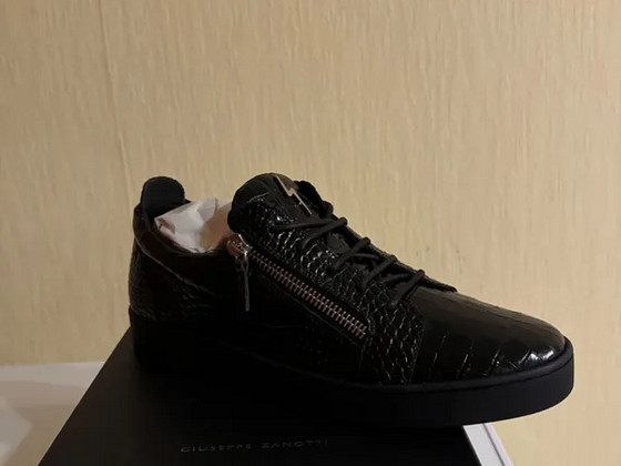Täitsa uus Giuseppe Zanotti kingad (nahk),suurus 42,Farfetch
