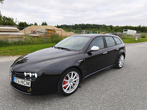 Alfa Romeo 159 SW TI 2.2JTS 136 кВт (1 фото из 7)