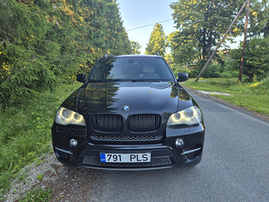 BMW X5 (1 foto / 9)