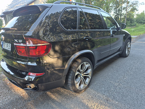 BMW X5 (4 foto / 9)