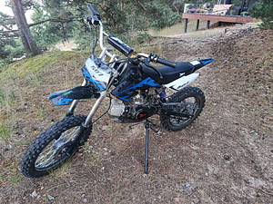 Krossikas pitbike 125cc (1 foto / 9)