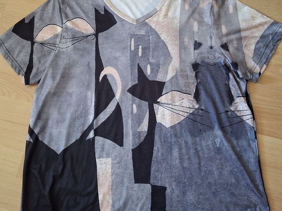 T-särk kassidega. Suurus 3XL