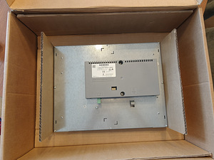 Сенсорная панель Siemens SIMATIC HMI TP1500 (2 фото из 3)