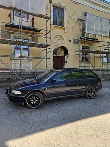 Audi A4 B5, 1.9 TDI Manuaal (4 foto / 8)