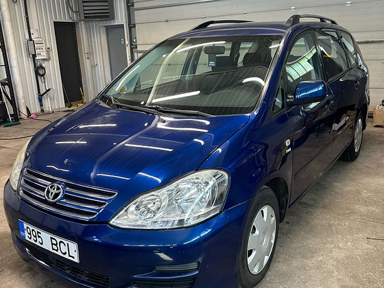 Toyota avensis verso