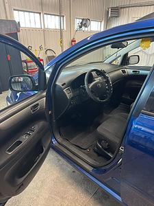 Toyota avensis verso (3 фото из 7)