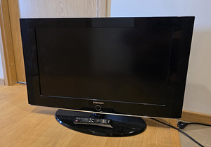 Samsung 32 LCD TV (1 фото из 1)