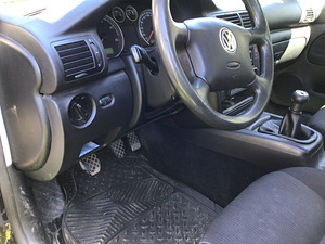 Volkswagen Passat 1.9 (4 foto / 6)